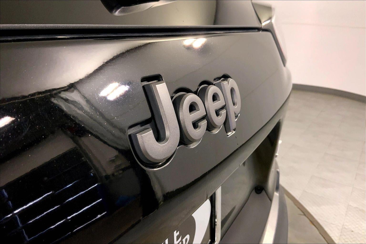 2020 Jeep Cherokee Trailhawk