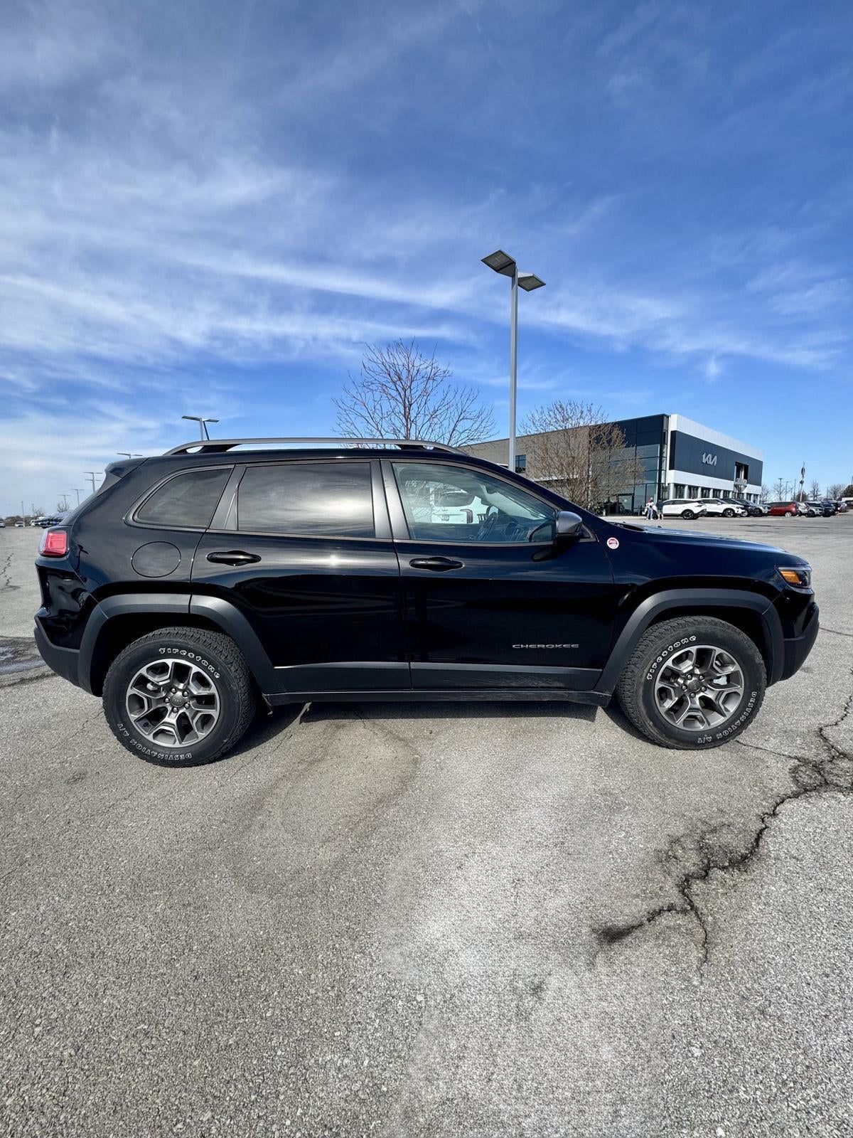 2020 Jeep Cherokee Trailhawk