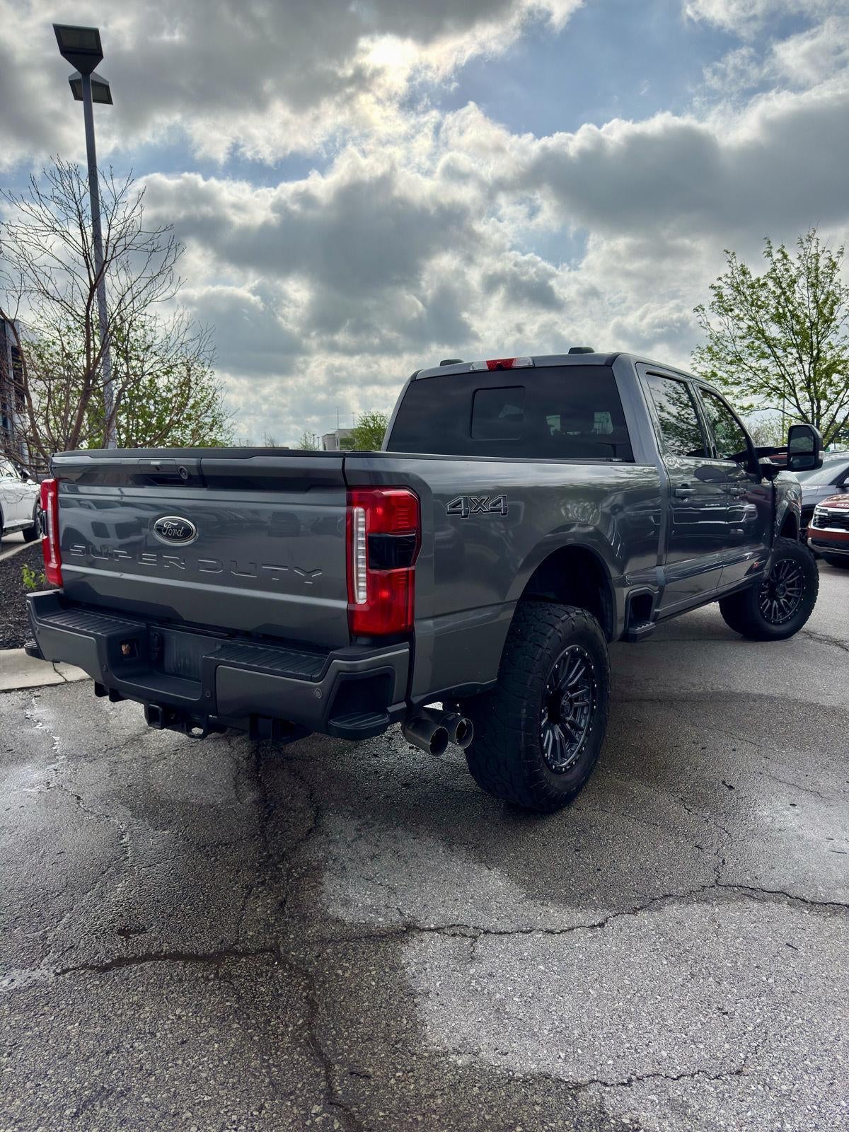 2024 Ford Super Duty F-350 SRW LARIAT