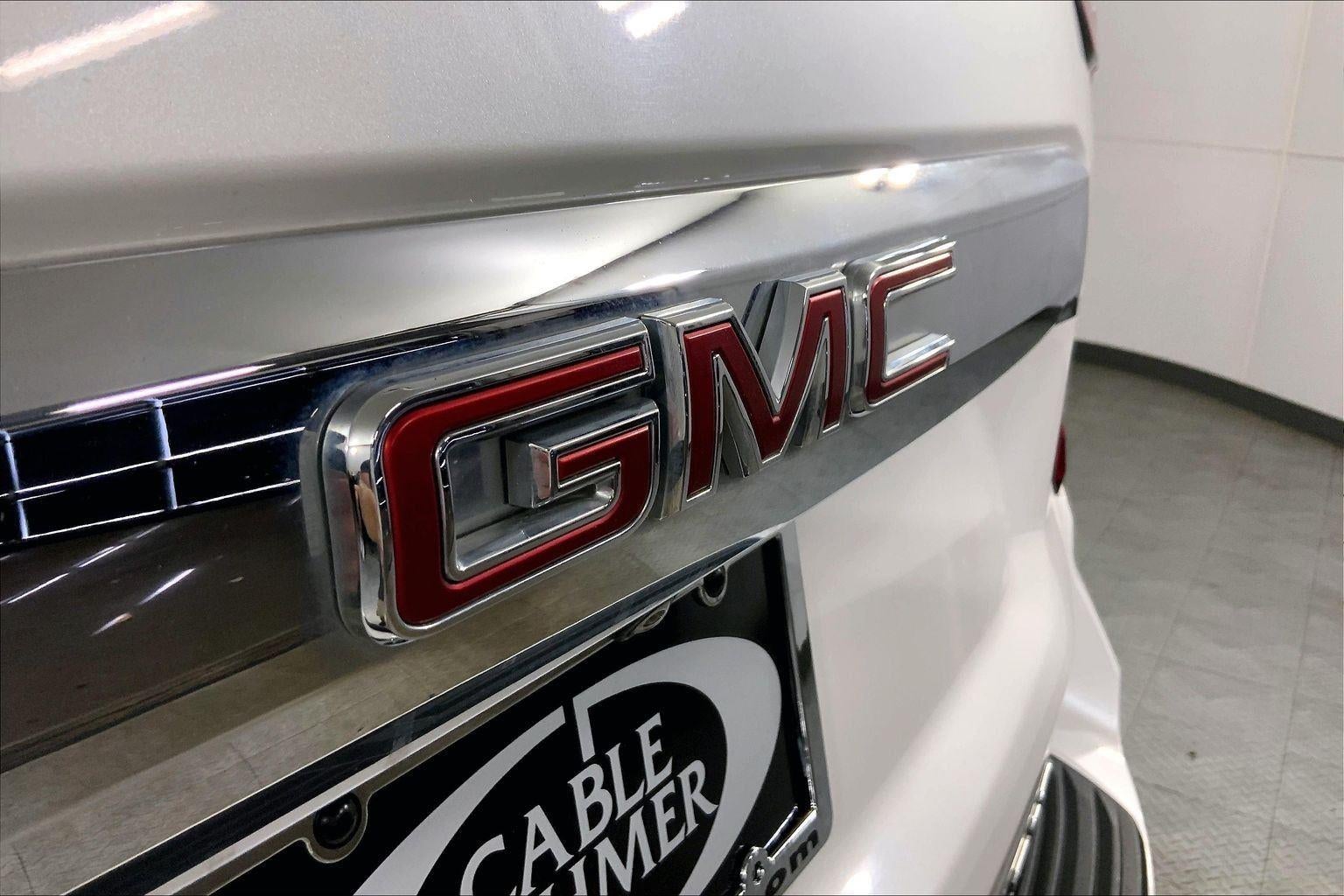 2021 GMC Yukon SLT