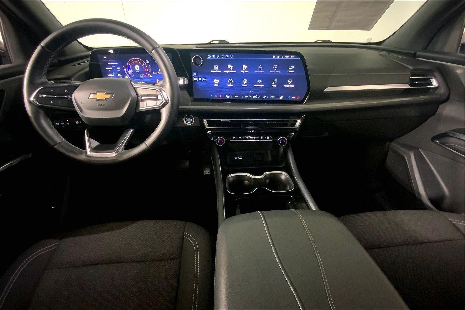 2024 Chevrolet Traverse FWD LT