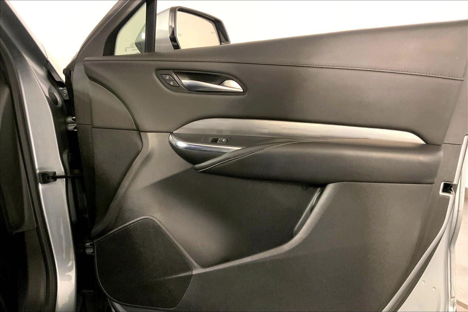 2024 Cadillac XT4 AWD Premium Luxury