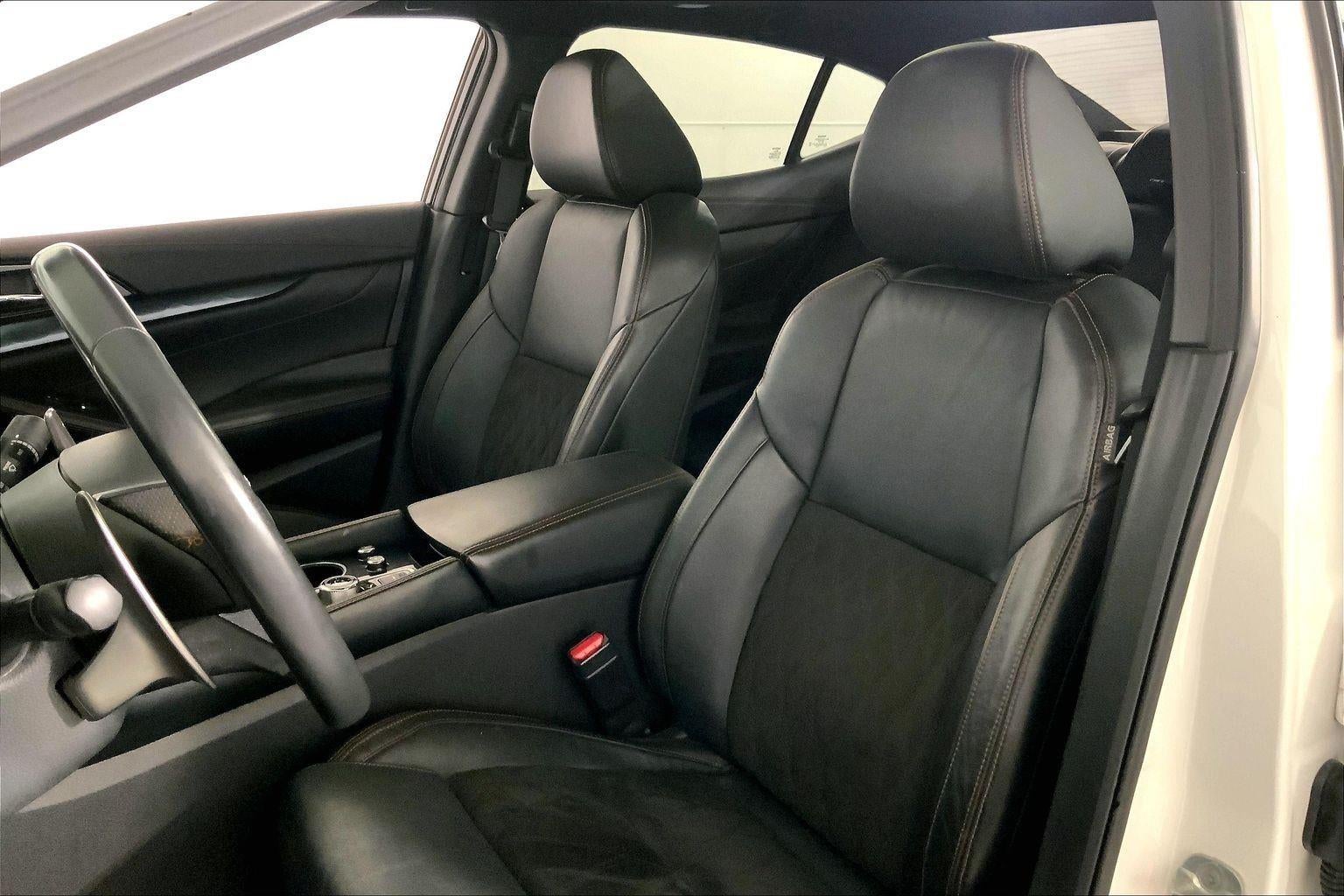 2023 Nissan Maxima SR