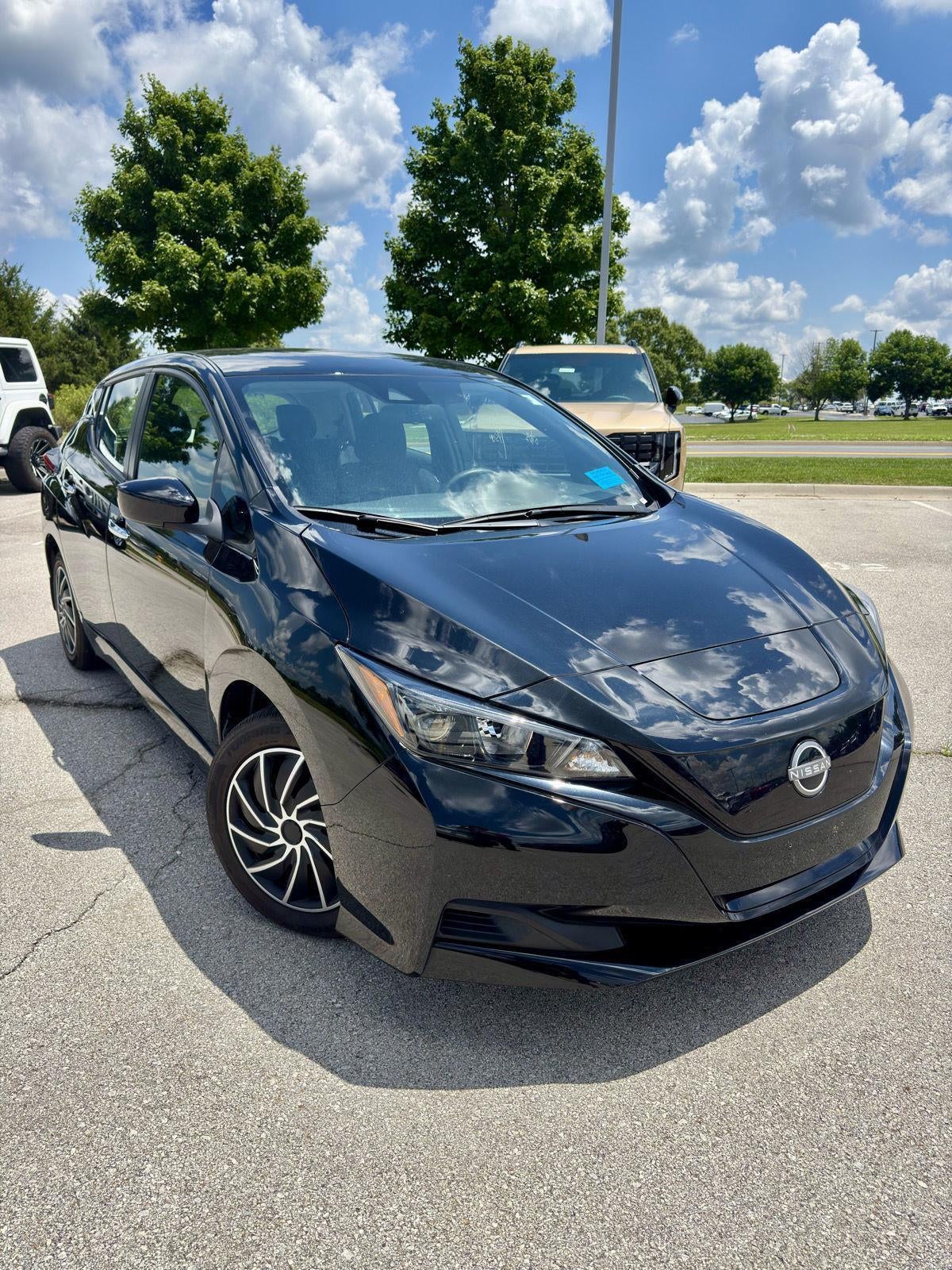 2023 Nissan LEAF S