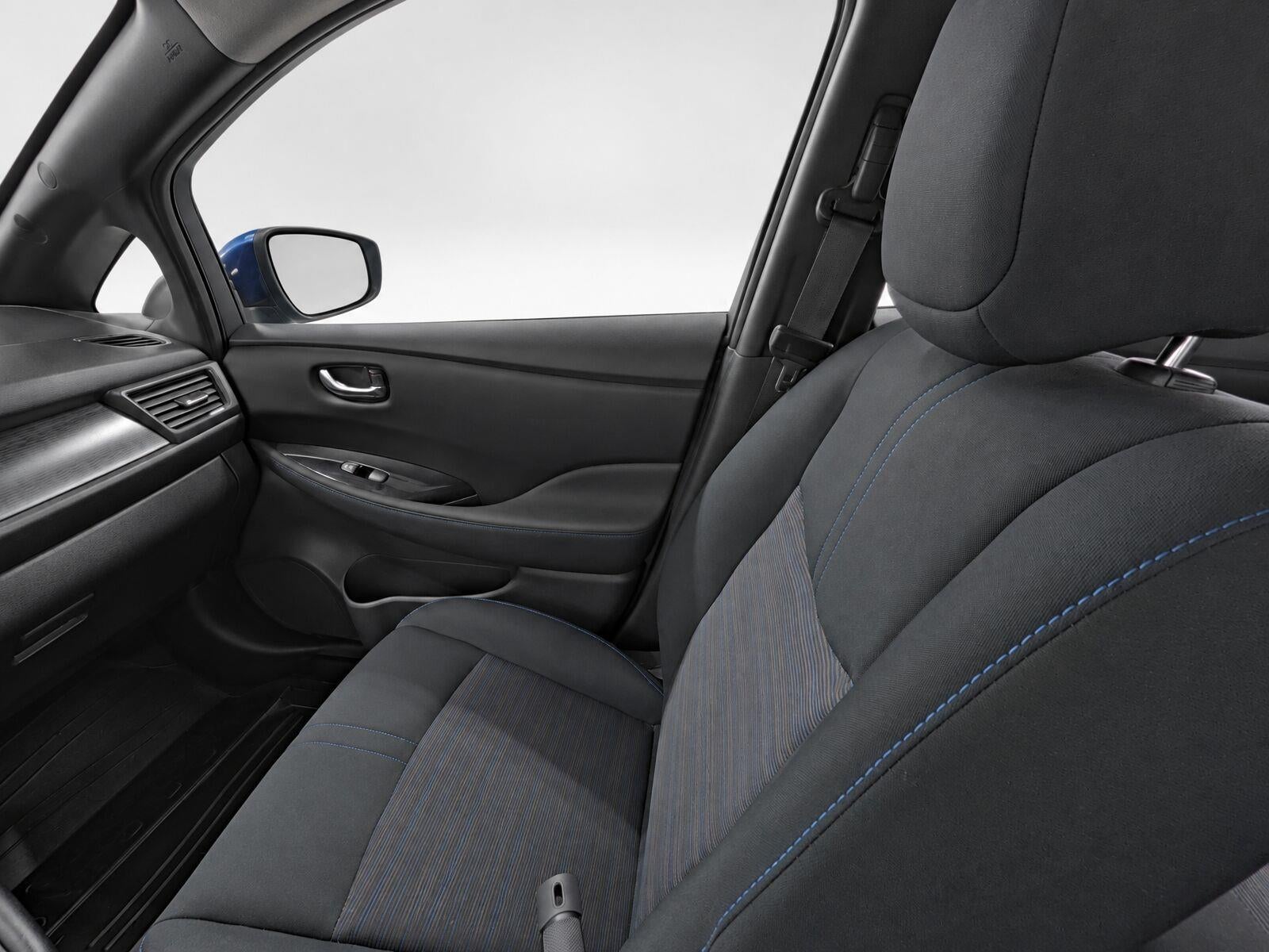2024 Nissan LEAF SV PLUS