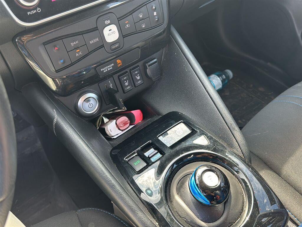 2024 Nissan LEAF SV PLUS
