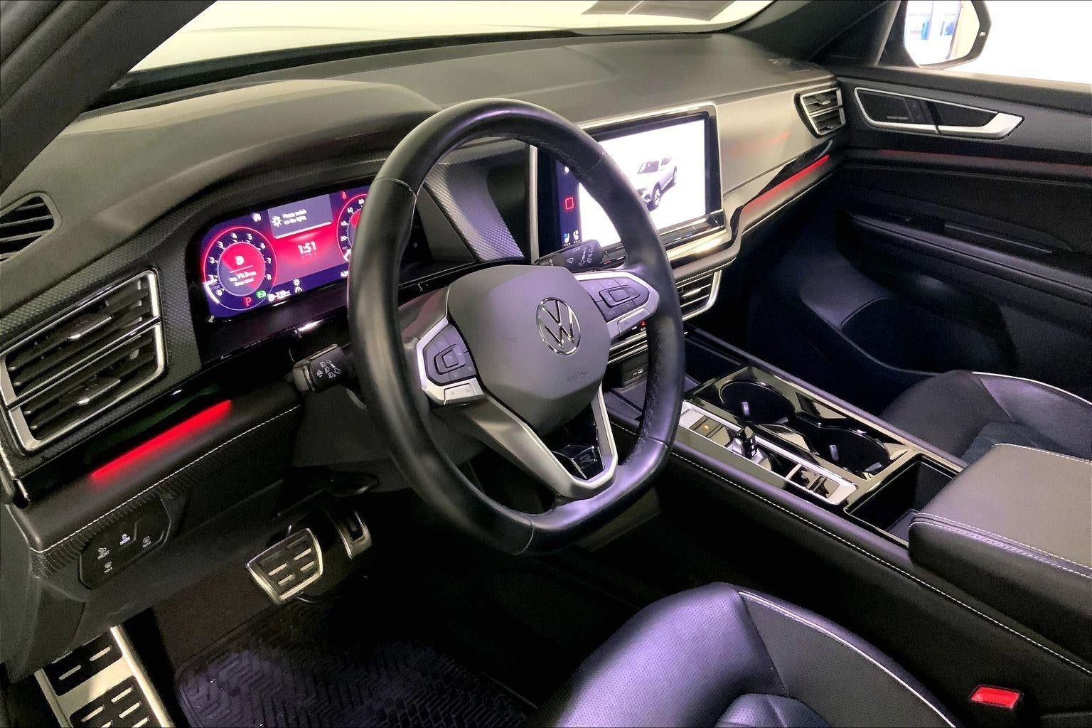 2024 Volkswagen Atlas Cross Sport 2.0T SEL Premium R-Line
