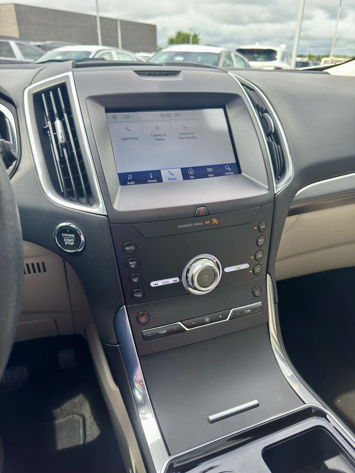 2020 Ford Edge Titanium