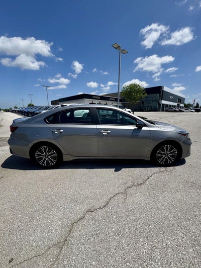2022 Kia Forte GT-Line