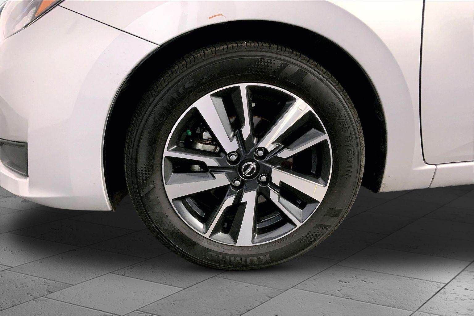2025 Nissan Versa SV