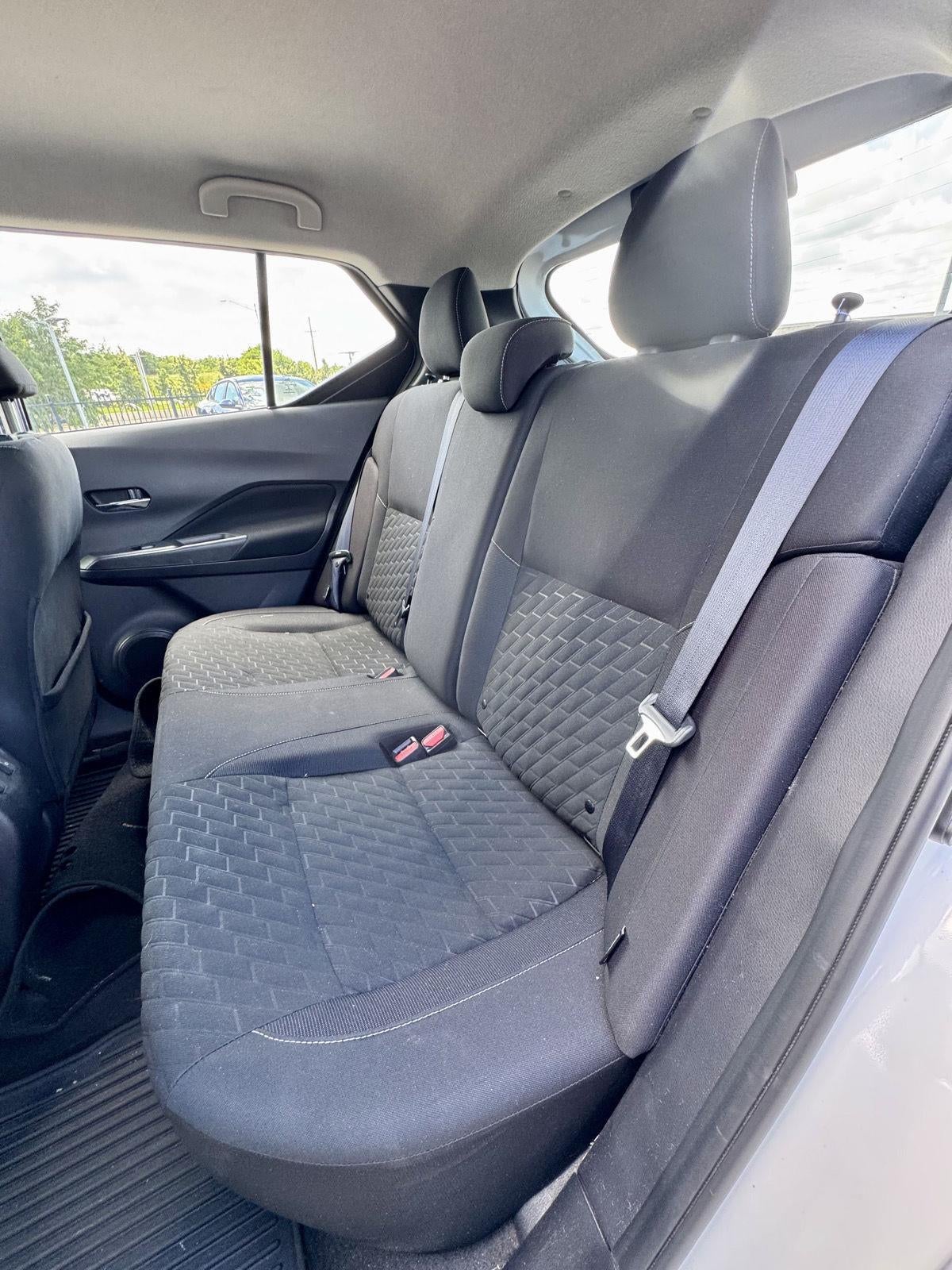 2022 Nissan Kicks SV