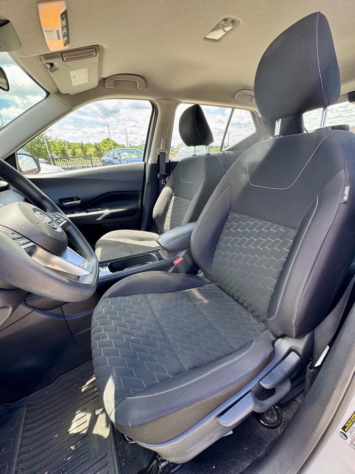2022 Nissan Kicks SV