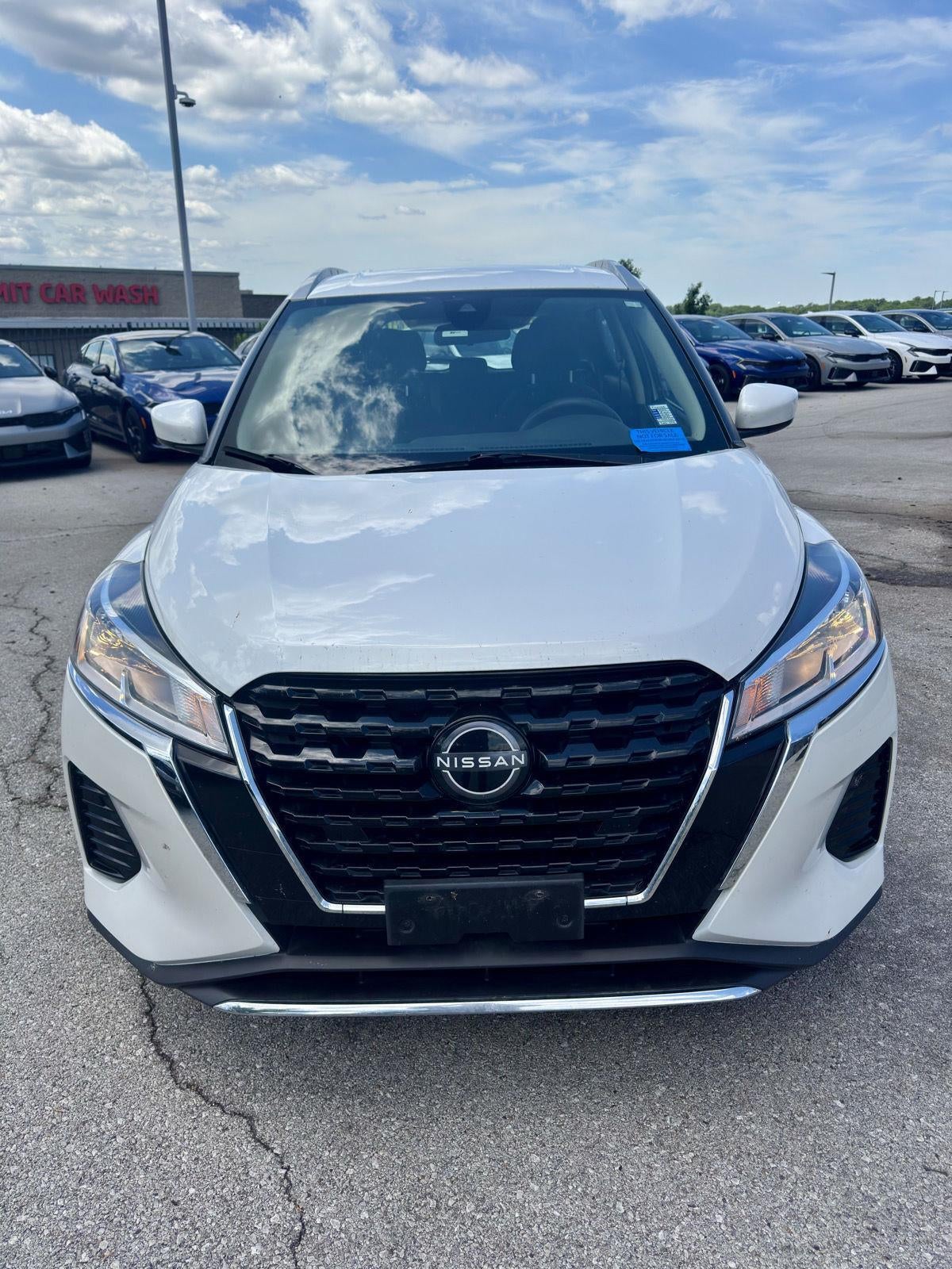 2022 Nissan Kicks SV