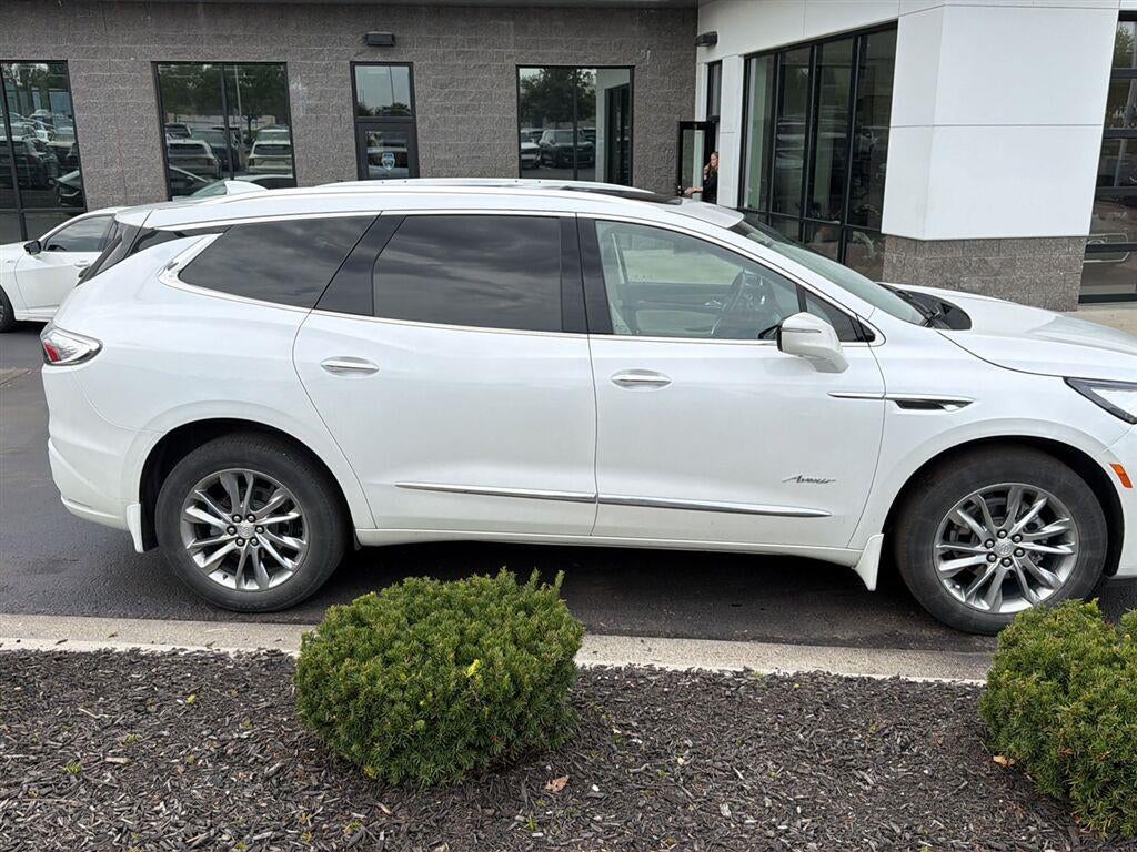 2022 Buick Enclave Avenir