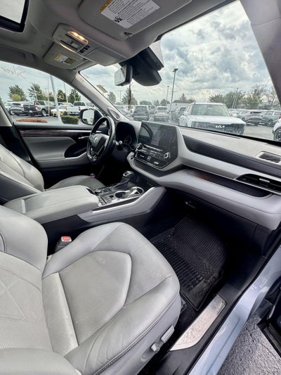2021 Toyota Highlander Platinum