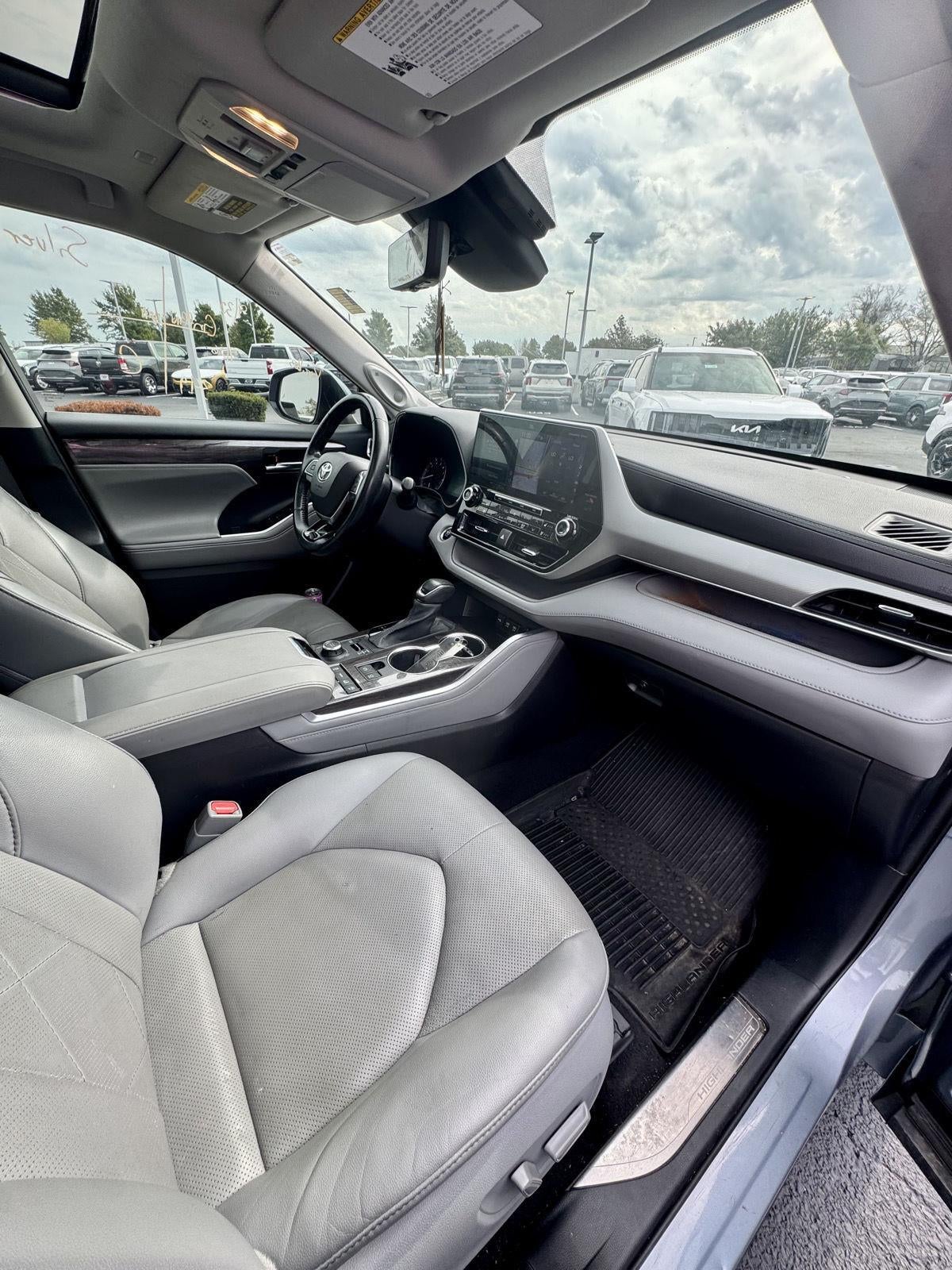 2021 Toyota Highlander Platinum
