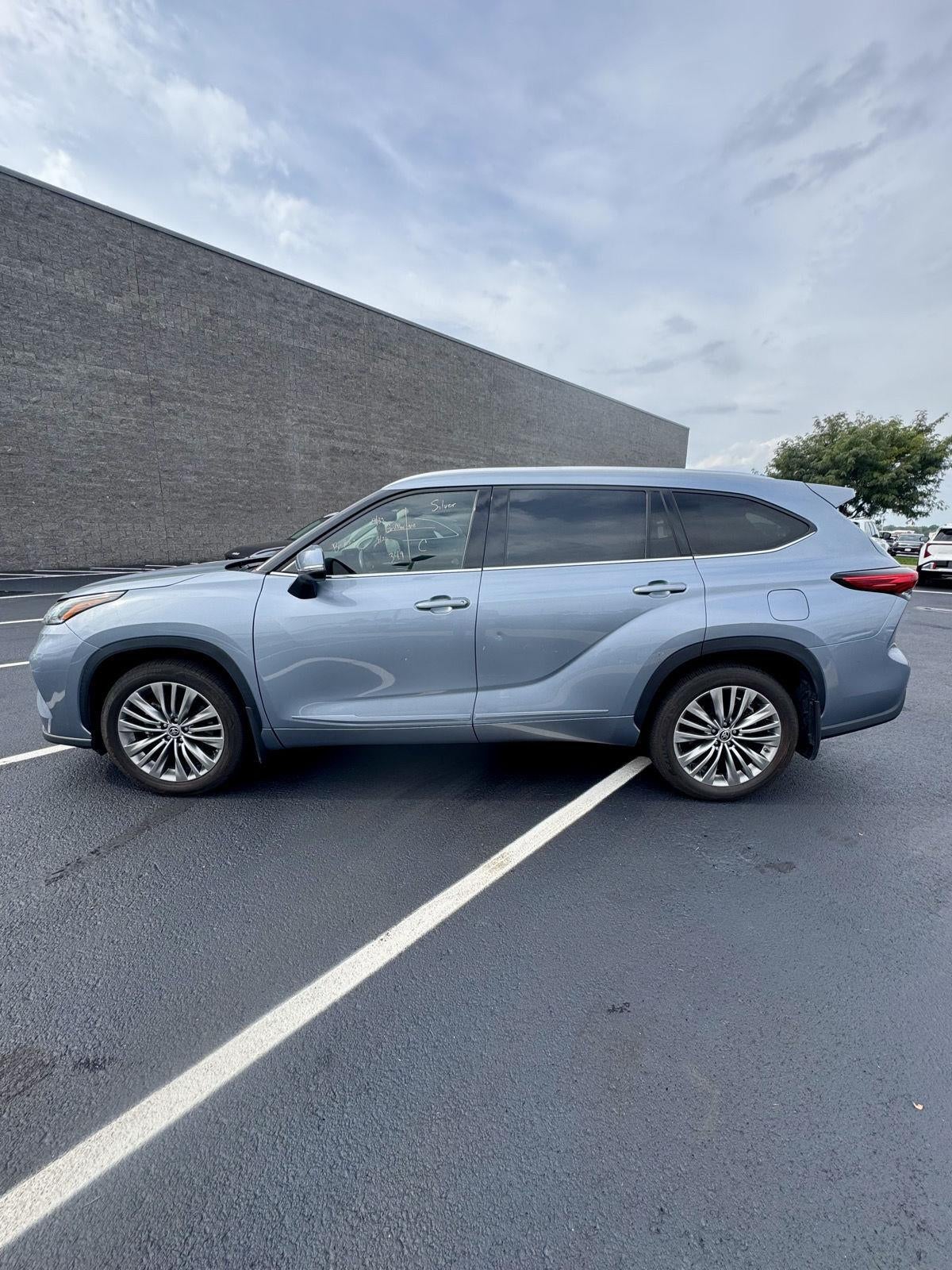 2021 Toyota Highlander Platinum