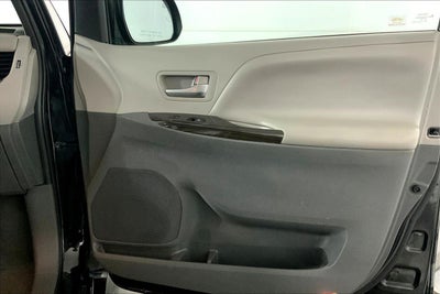 2020 Toyota Sienna XLE