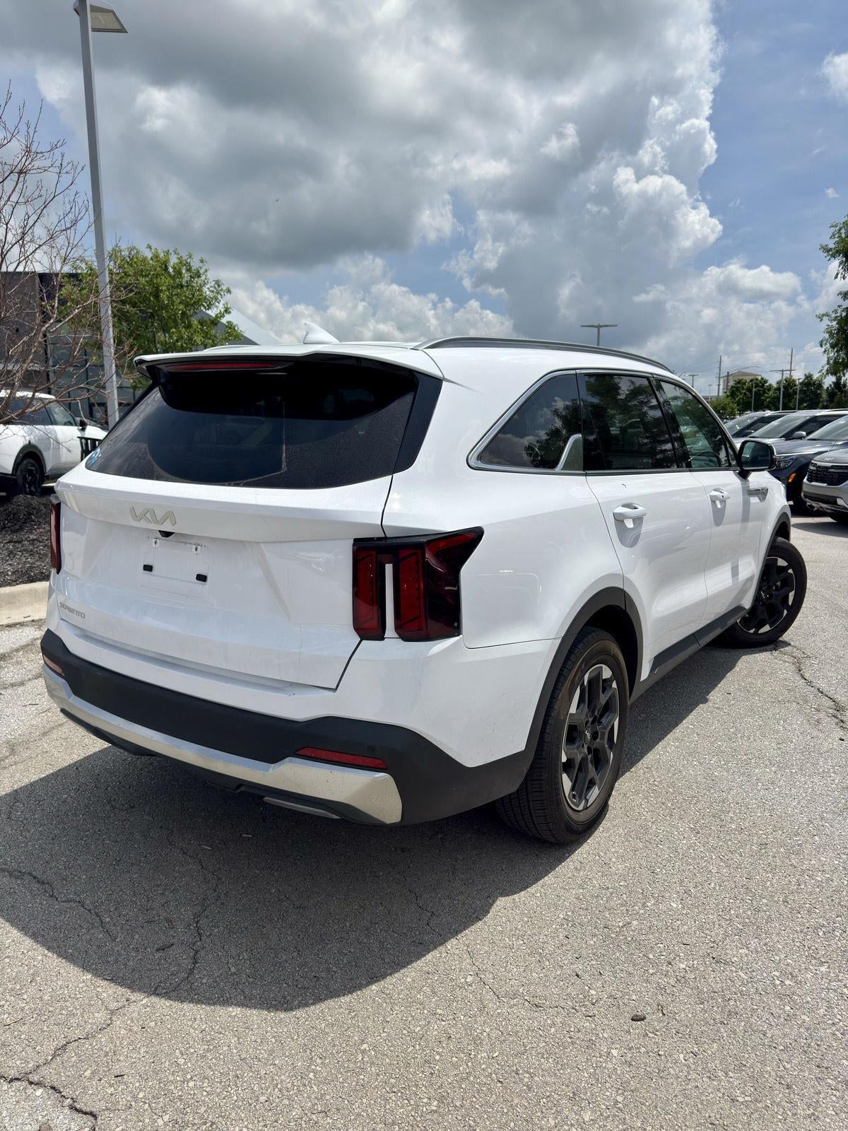 2024 Kia Sorento S