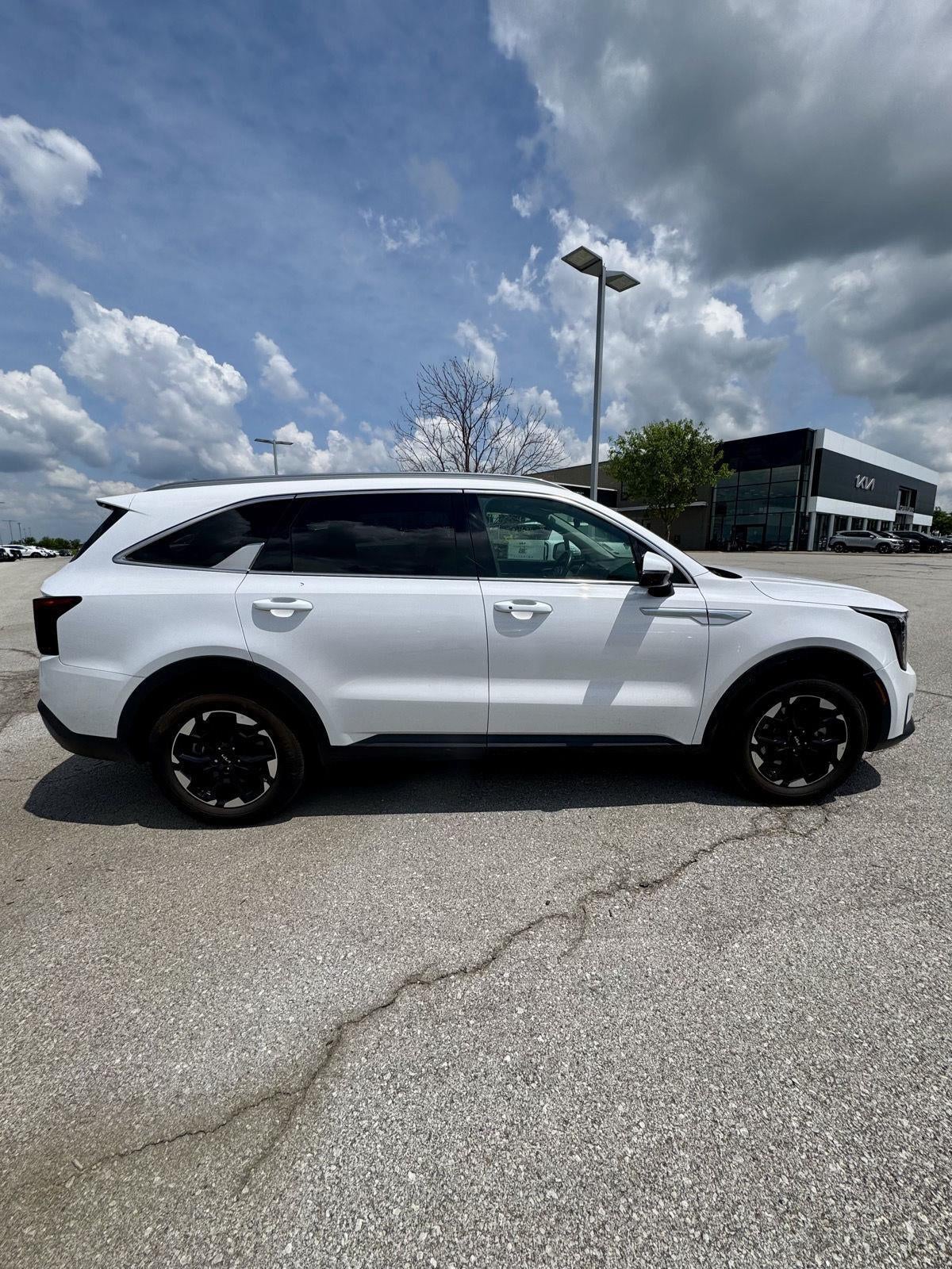 2024 Kia Sorento S