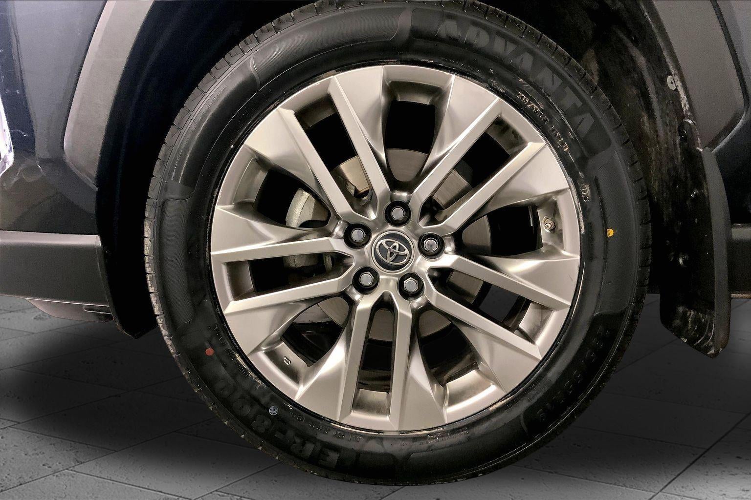 2019 Toyota RAV4 XLE Premium