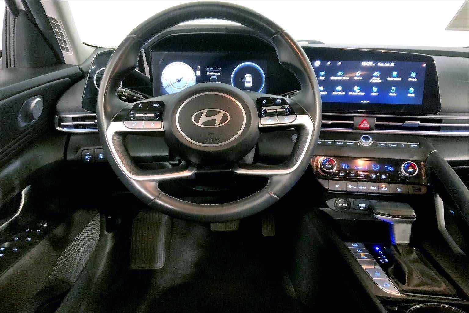 2024 Hyundai Elantra Limited