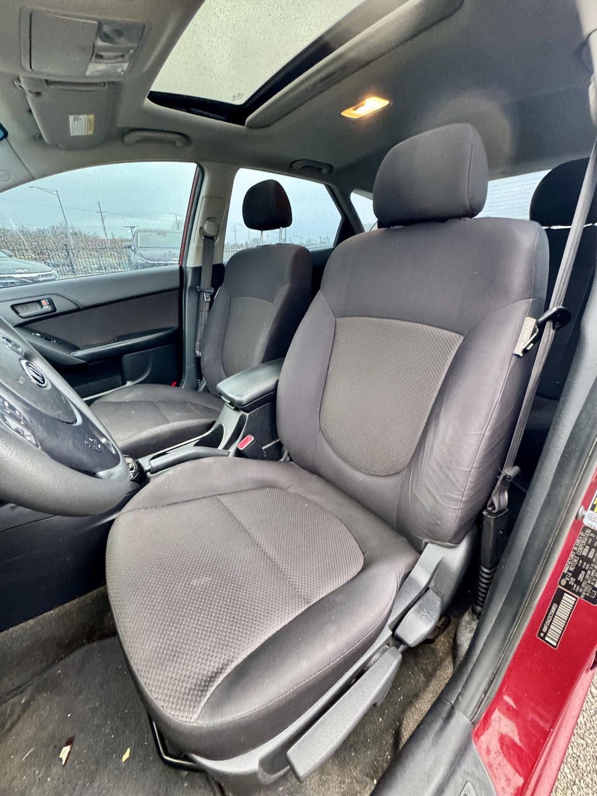 2012 Kia FORTE 5-DOOR EX