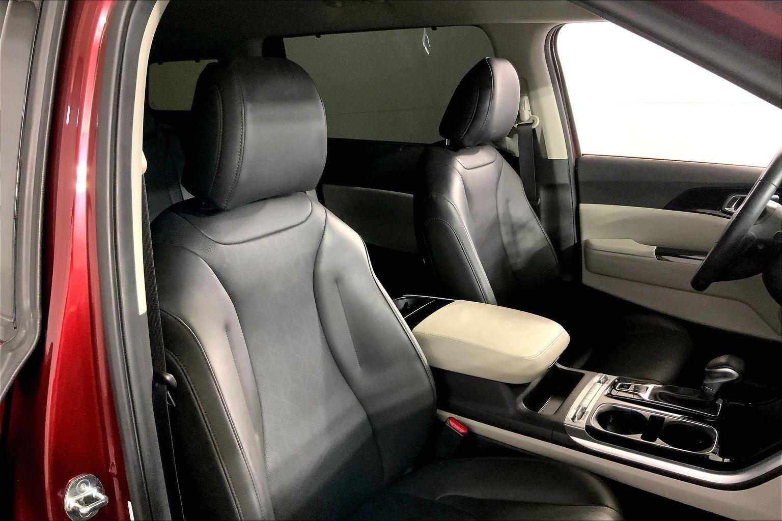 2023 Kia Carnival SX