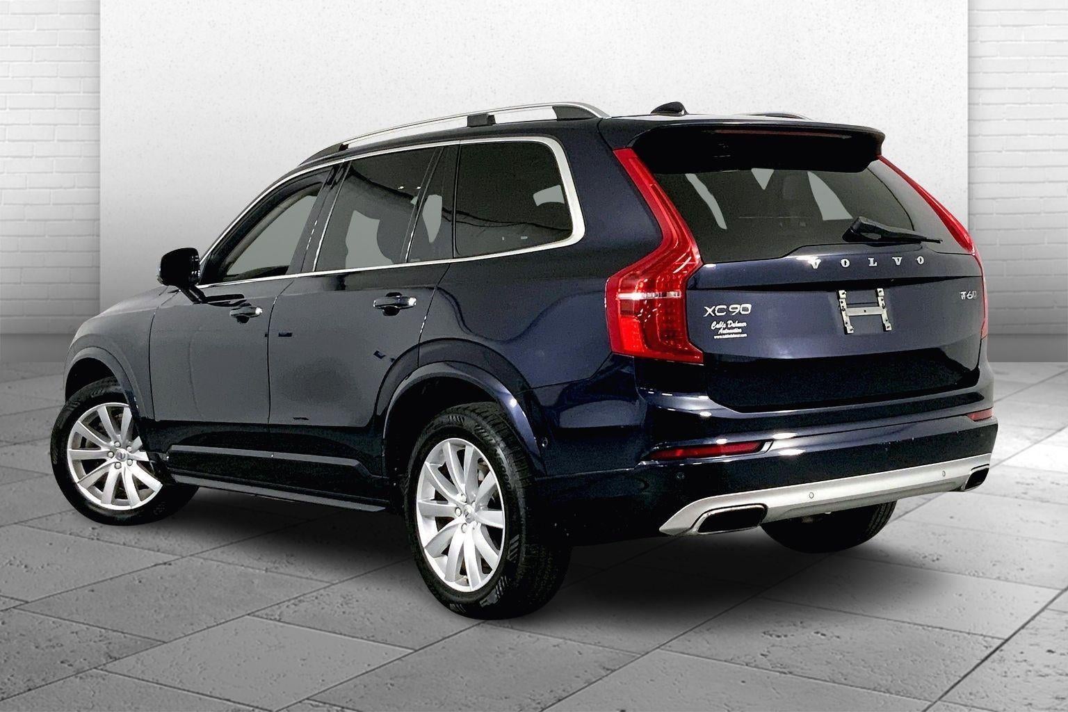 2016 Volvo XC90 T6 Momentum