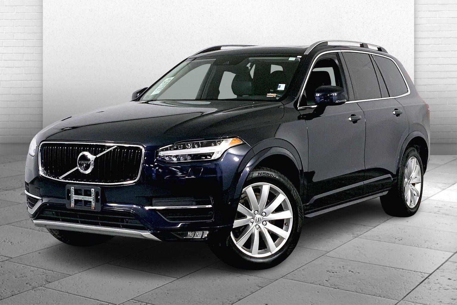 2016 Volvo XC90 T6 Momentum