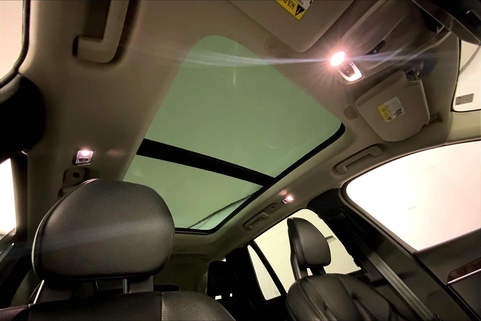 2016 Volvo XC90 T6 Momentum