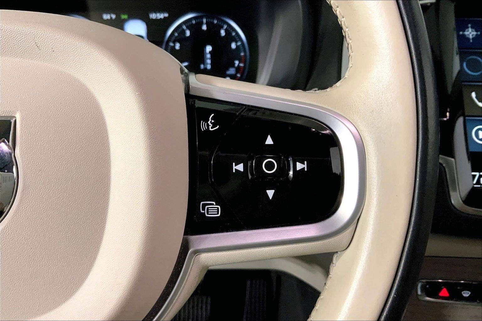 2021 Volvo XC90 Inscription