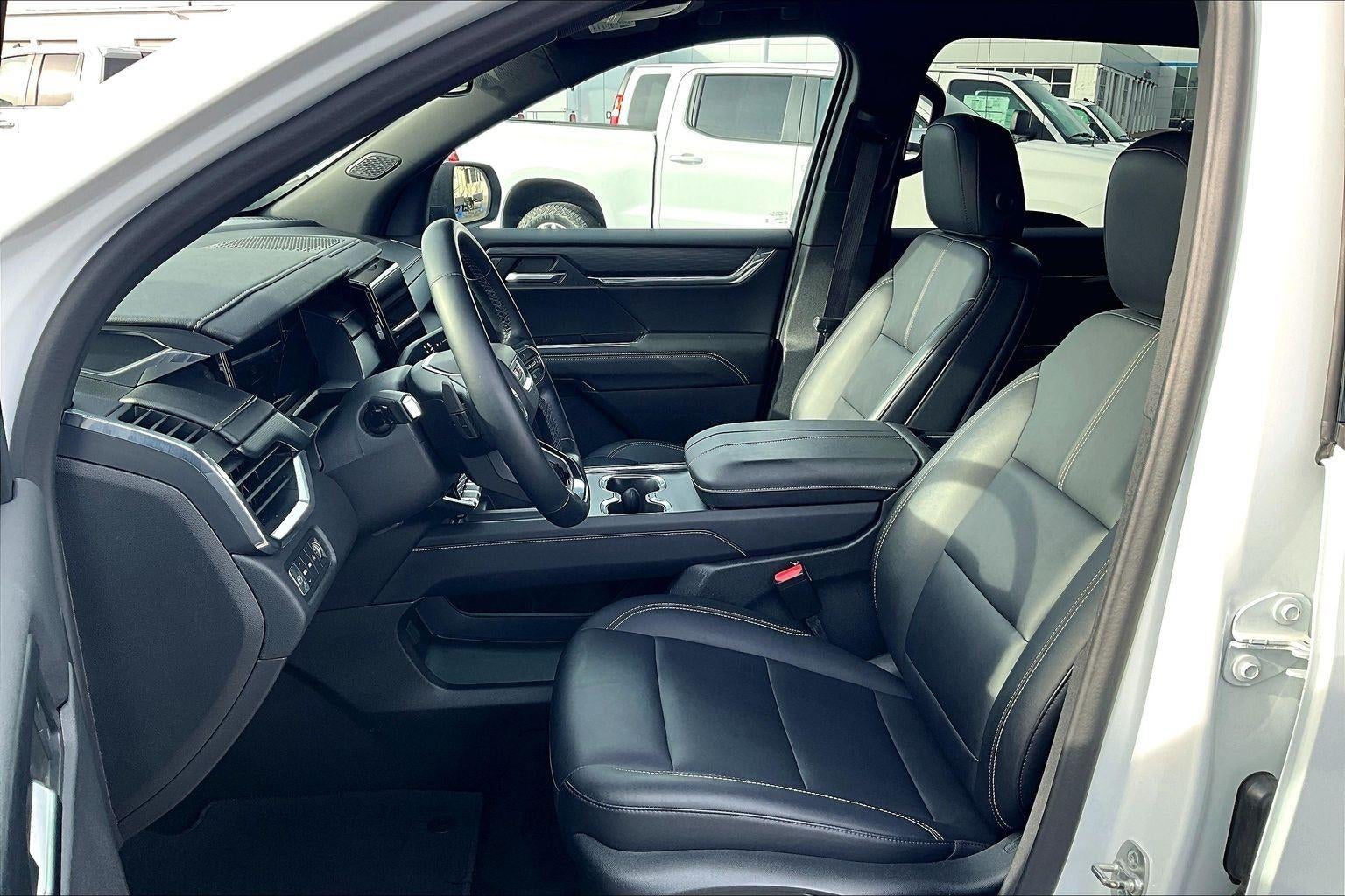 2024 GMC Acadia Elevation