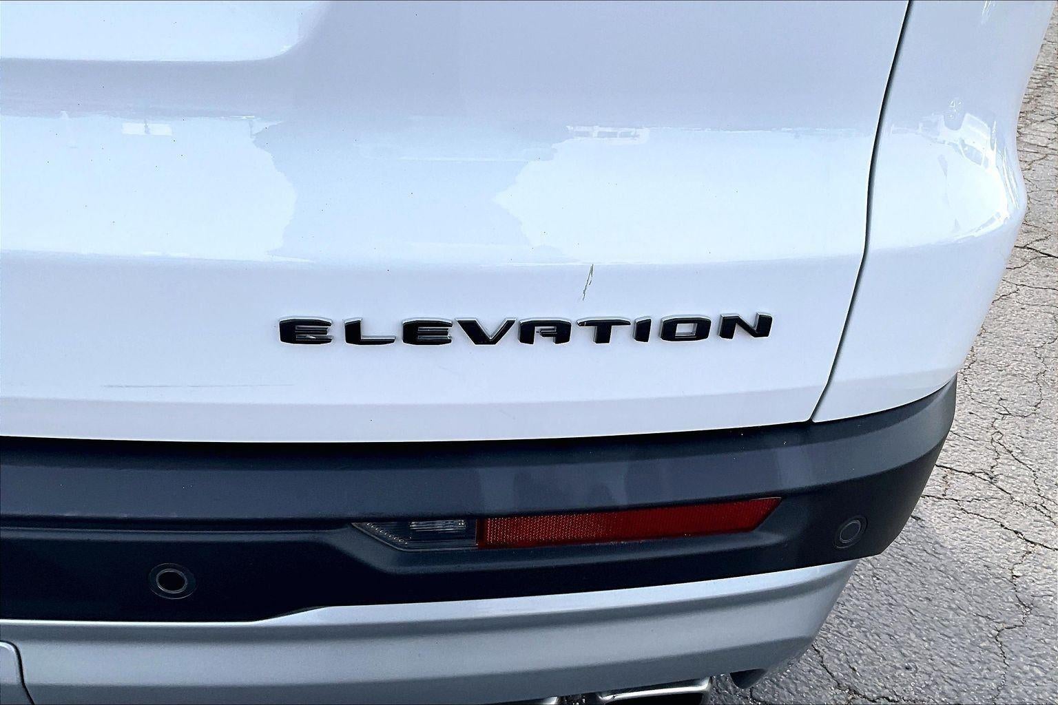 2024 GMC Acadia Elevation