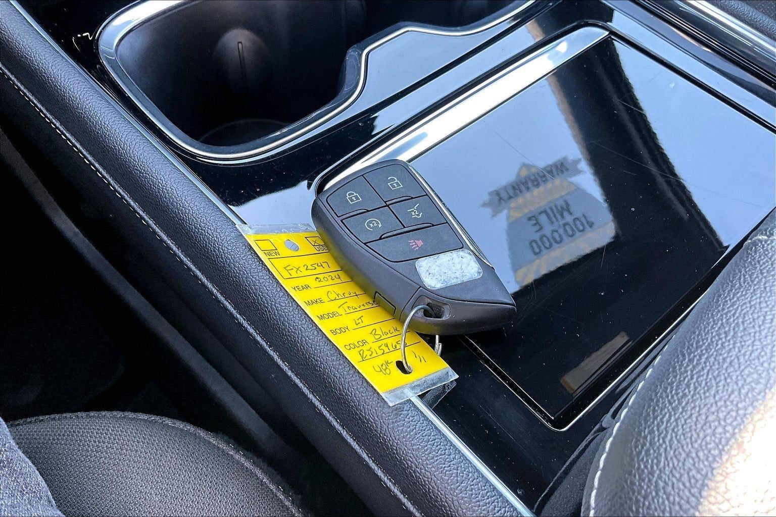 2024 Chevrolet Traverse LT