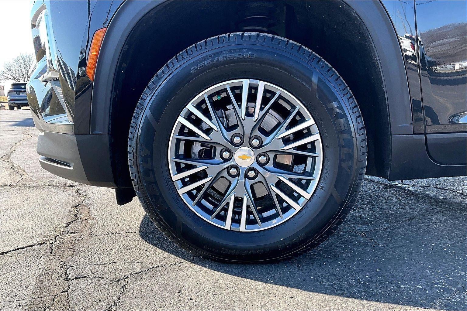 2024 Chevrolet Traverse LT