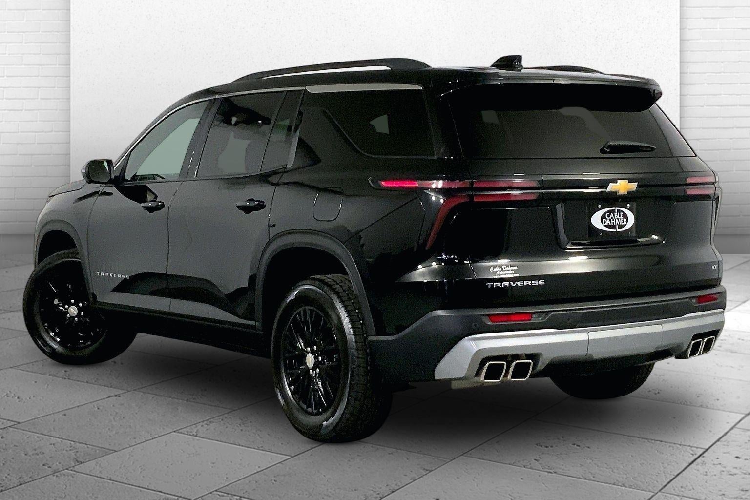 2024 Chevrolet Traverse LT