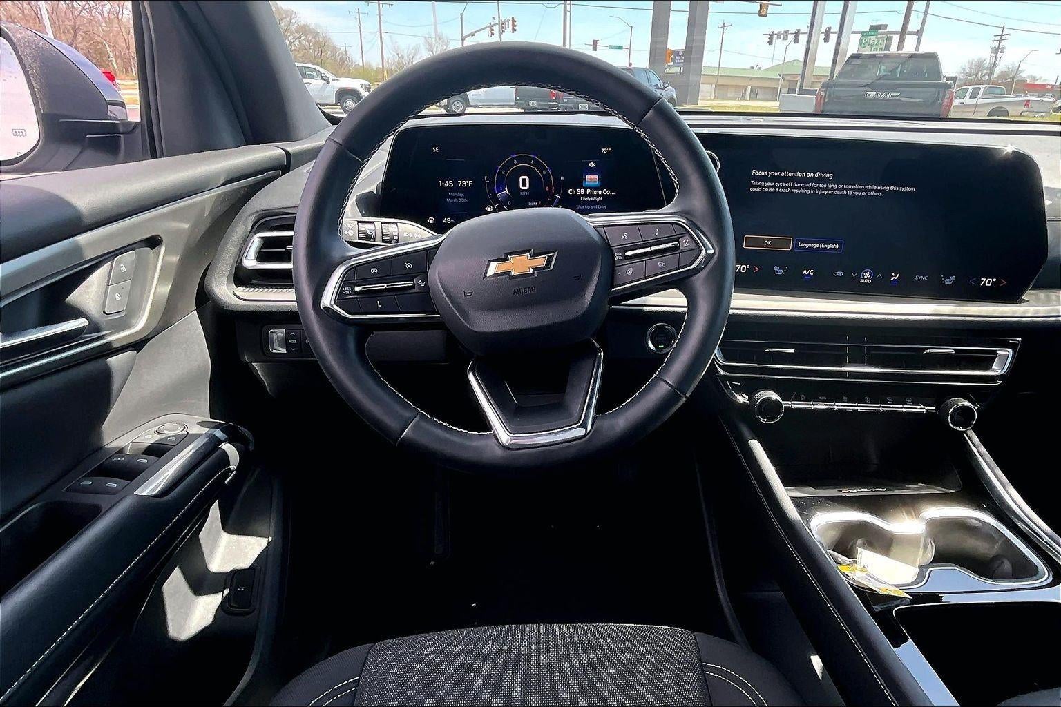 2025 Chevrolet Traverse LT