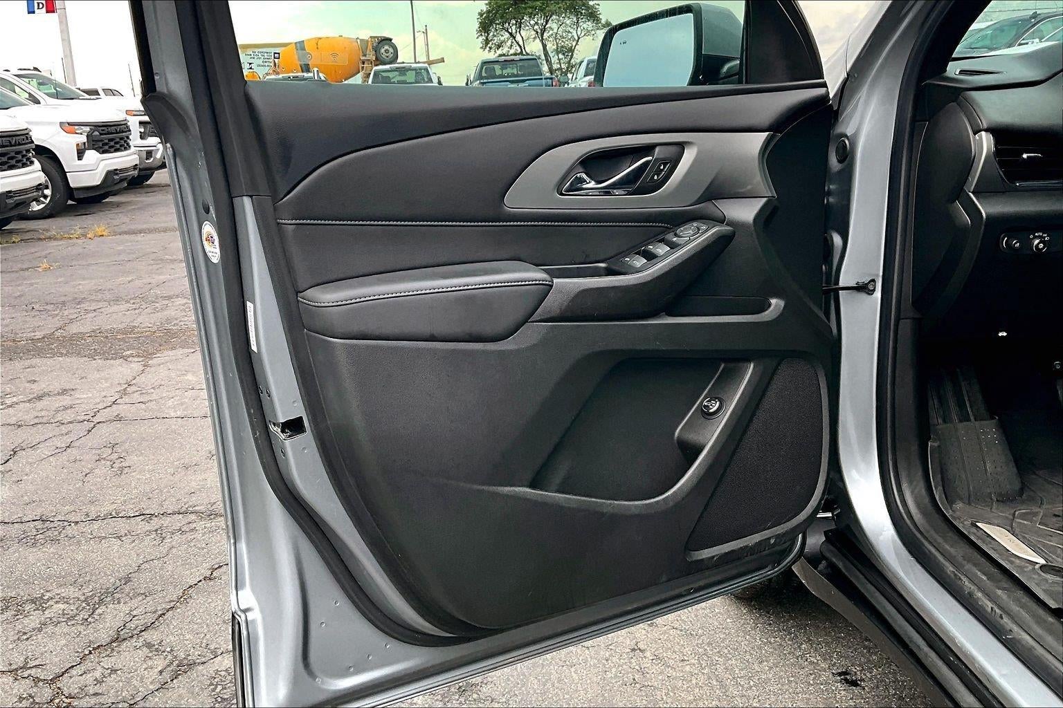 2024 Chevrolet Traverse Limited LT Cloth