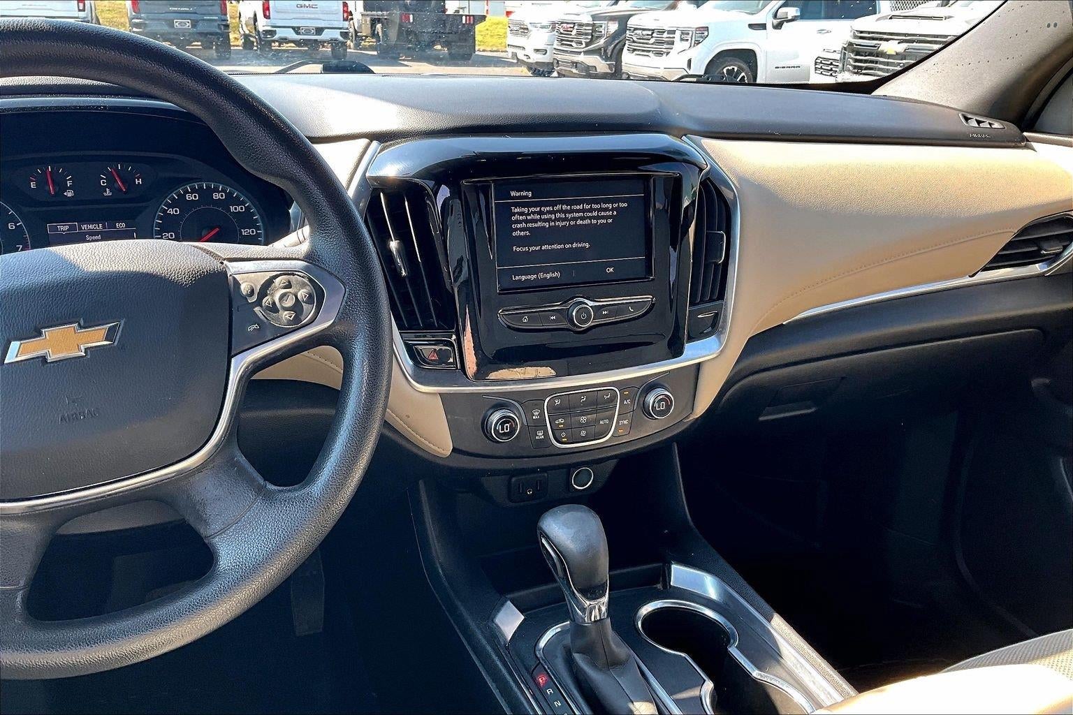 2022 Chevrolet Traverse LS