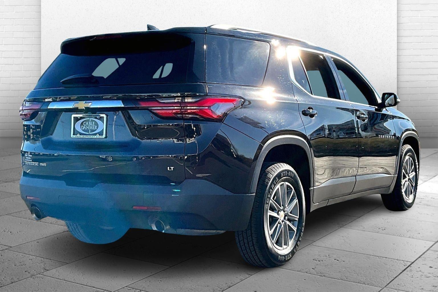 2023 Chevrolet Traverse LT Cloth