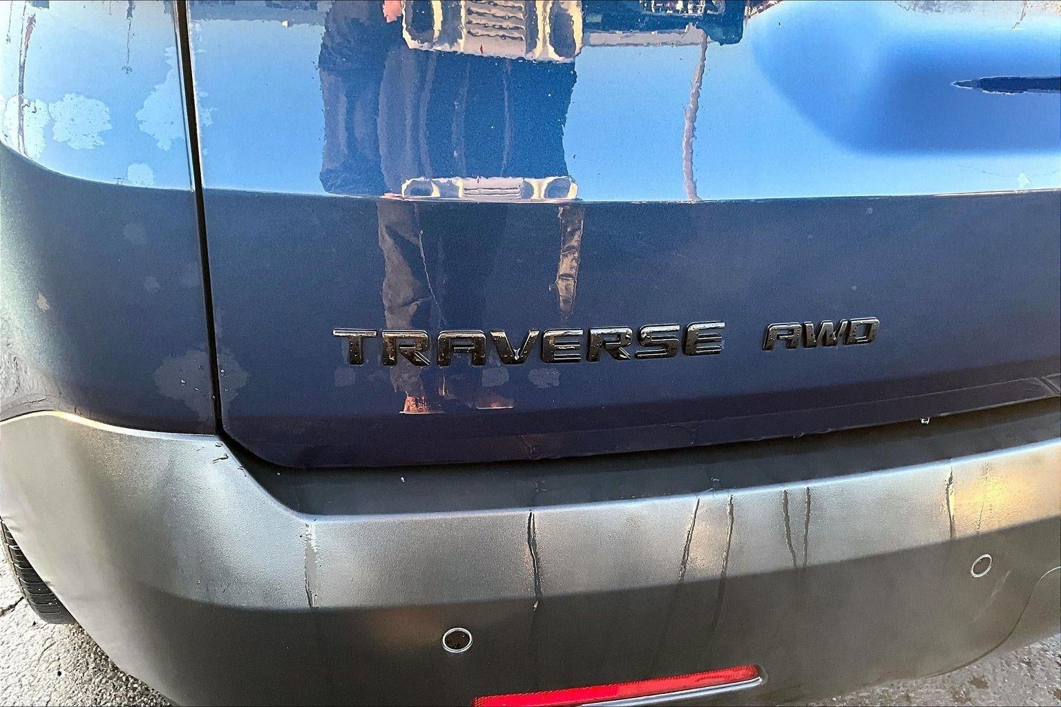 2022 Chevrolet Traverse LT Leather