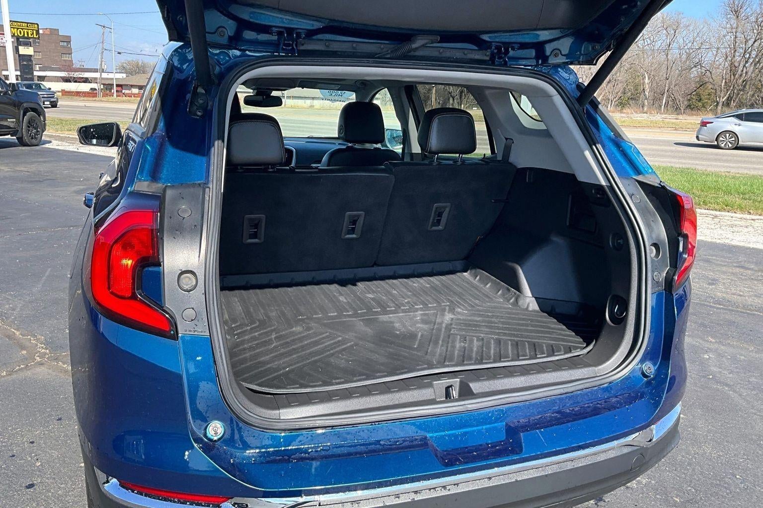 2021 GMC Terrain SLT