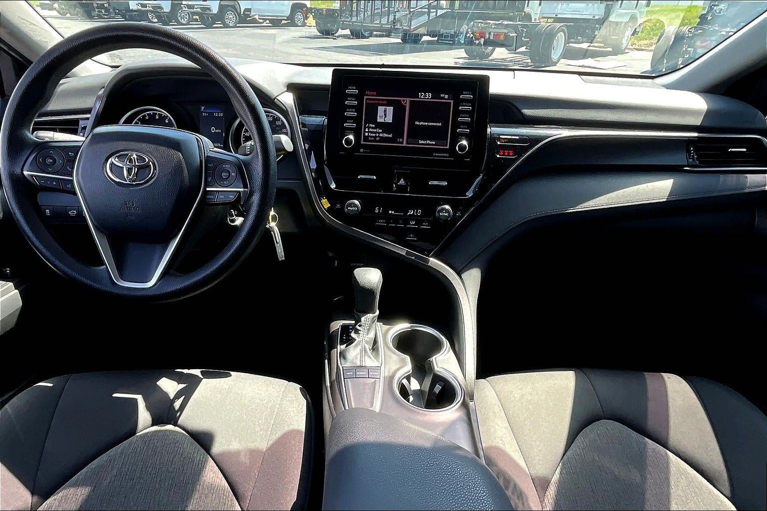 2022 Toyota Camry LE