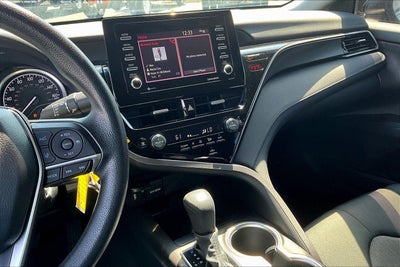 2022 Toyota Camry LE