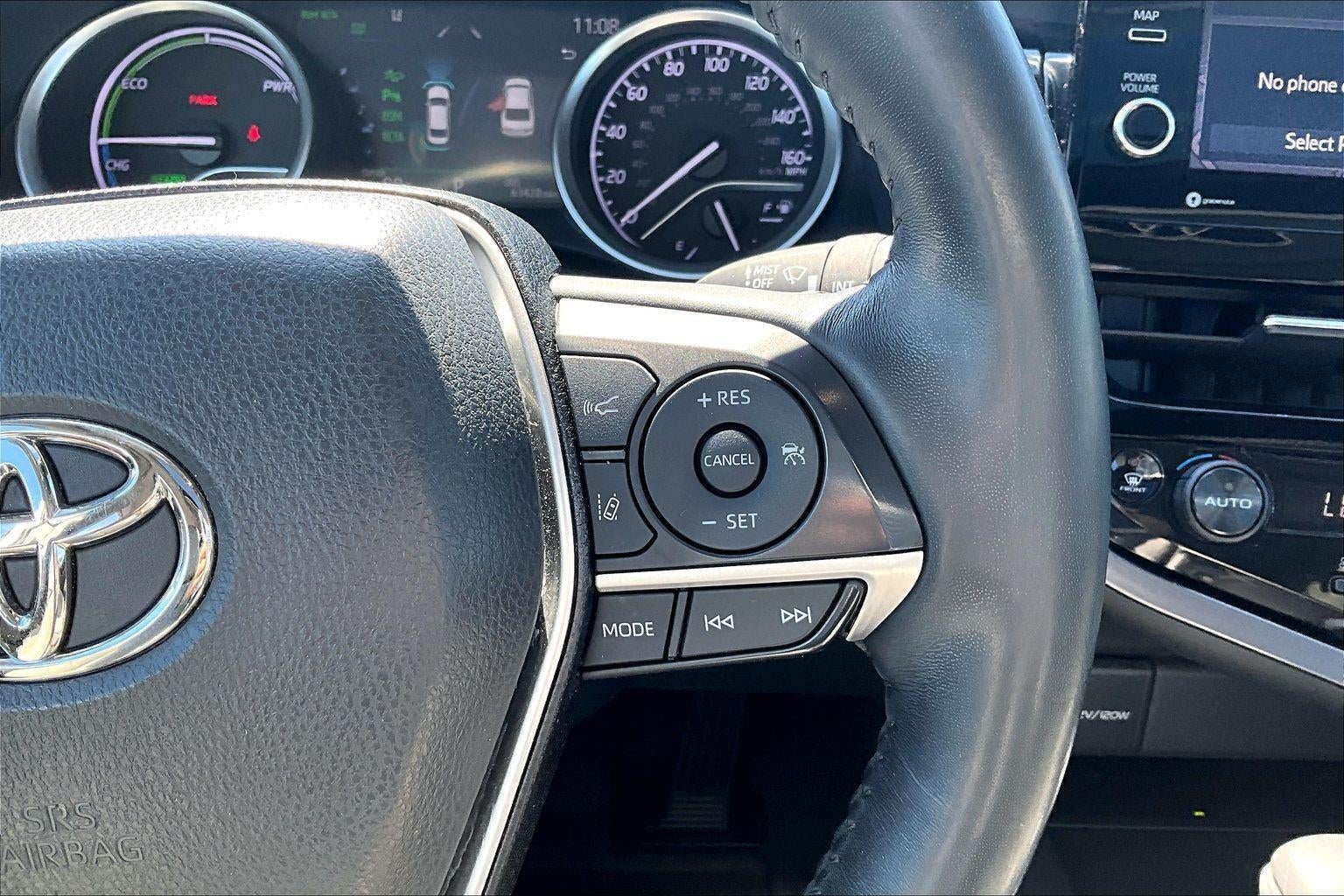 2021 Toyota Camry Hybrid XLE