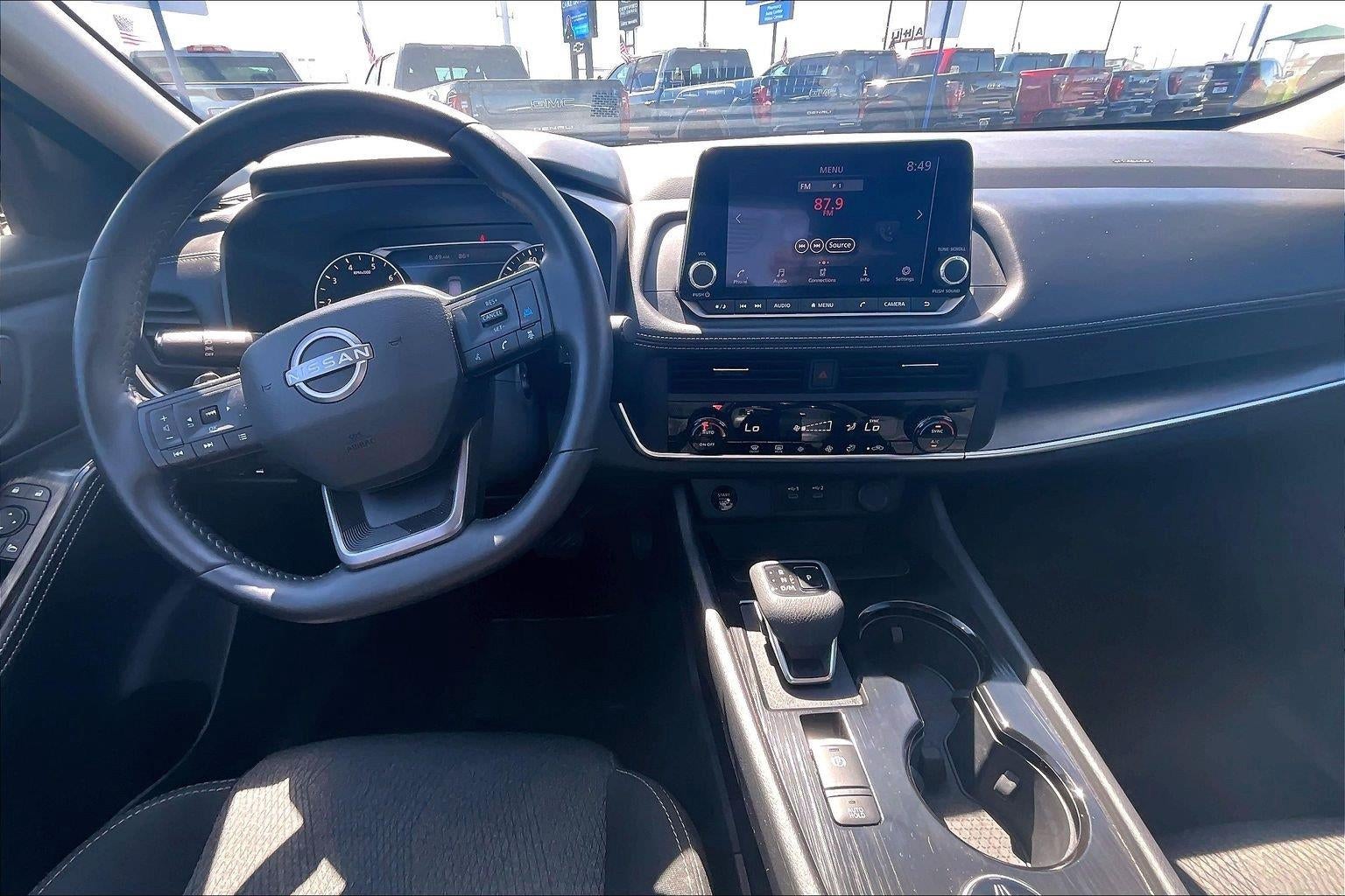2025 Nissan Rogue SV