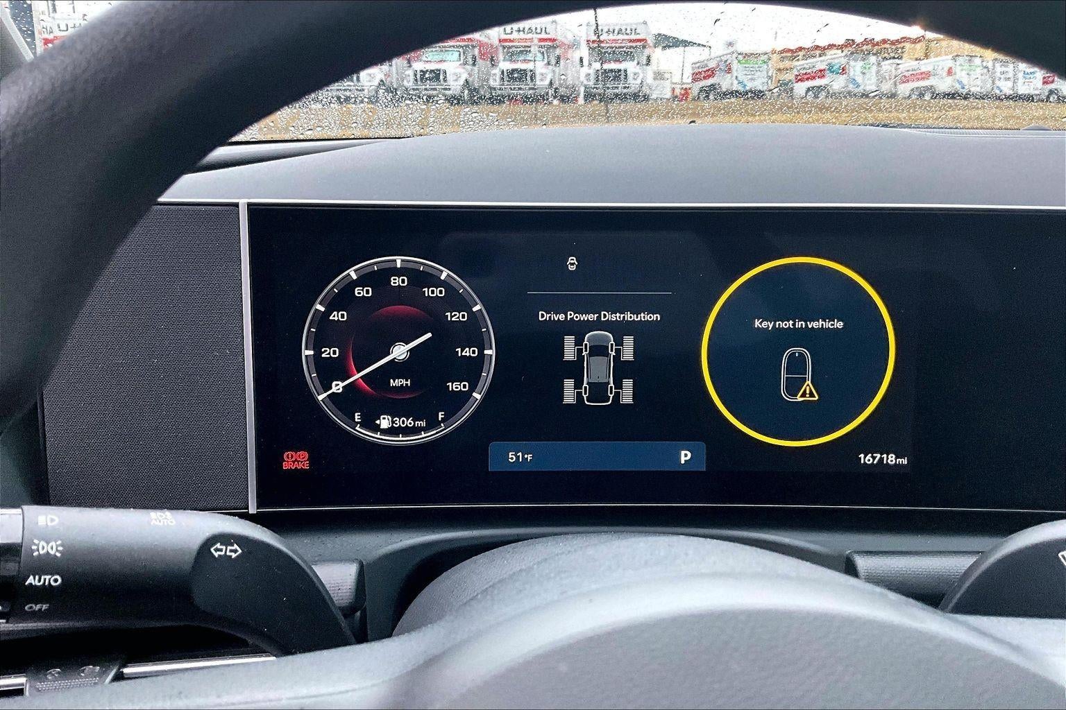 2025 Hyundai Santa Cruz SEL Activity