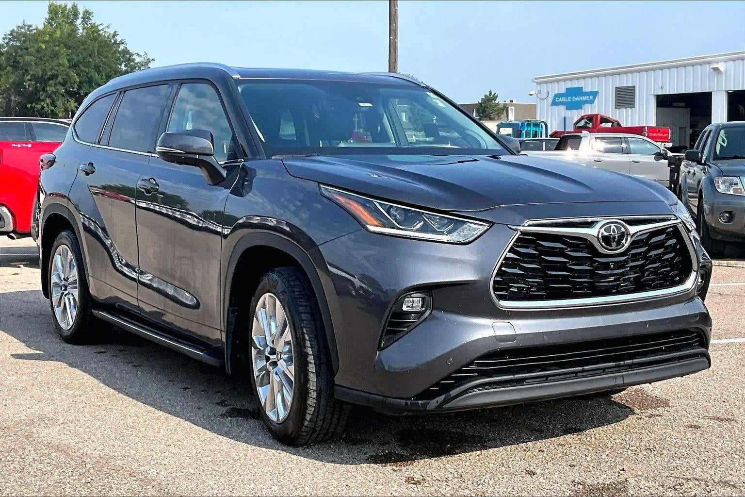 2024 Toyota Highlander LE