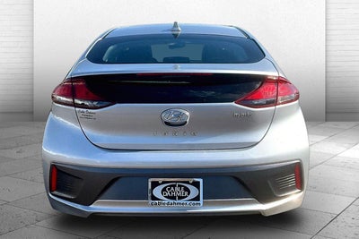 2022 Hyundai Ioniq Hybrid SE